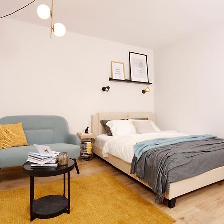 Brand New Lovely Studio Near Metro Station Bucureşti Ngoại thất bức ảnh